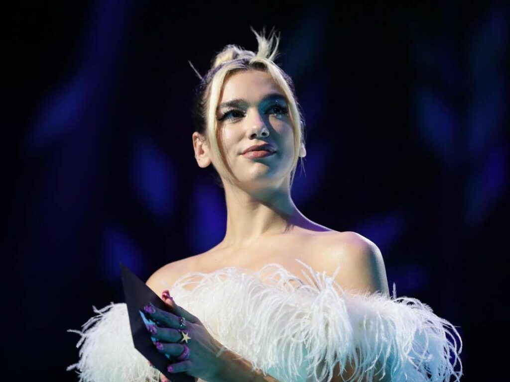 Dua Lipa: To διαδικτυακό live που θα συζητηθεί (Video) - Media