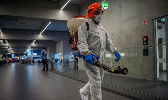 Επελαύνει ο κορωνοϊός στην Ευρώπη – Εξαπλώνεται η πρακτική των τοπικών lockdown - Media