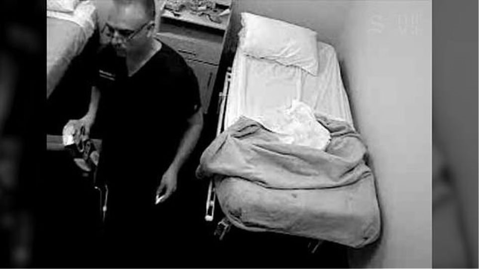 Γιατρός ασελγούσε σε κοιμισμένες ασθενείς – Έλεγε ότι τις... θεράπευε με το πέος του - Media