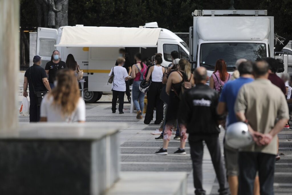 Κορωνοϊός: 1152 νέα κρούσματα και 7 ακόμα νεκροί - Στους 153 οι διασωληνωμένοι - Media