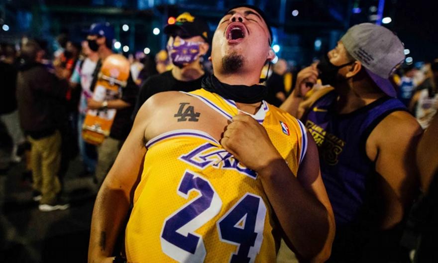 Συλλήψεις και τραυματισμοί αστυνομικών στους πανηγυρισμούς των οπαδών των Λέικερς (Video) - Media