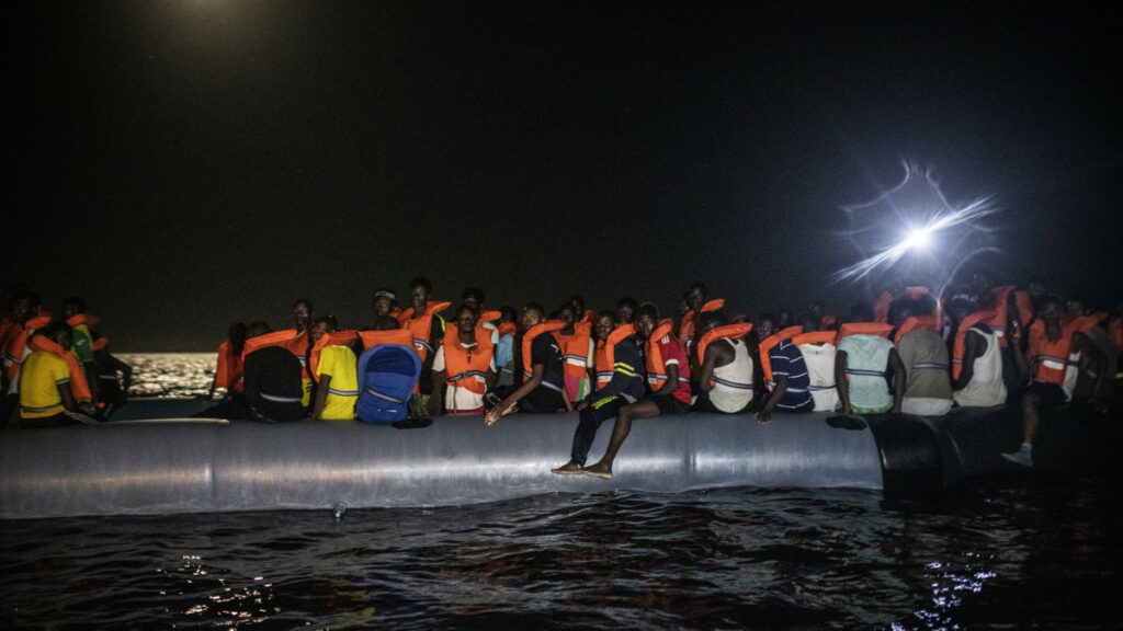 Τραγωδία στη Μάγχη: 4 νεκροί, ανάμεσά τους δύο παιδιά 5 και 8 ετών, σε ναυάγιο σκάφους μεταναστών - Media