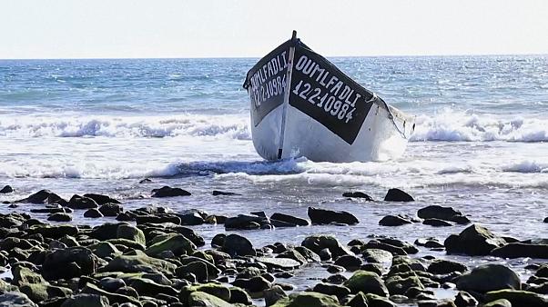 Περισσότεροι από 1.000 μετανάστες έφθασαν στα Κανάρια Νησιά σε διάστημα 48 ωρών - Media