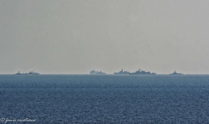 Με «γυμνό μάτι» βλέπουν από τη Ρόδο το Oruc Reis και τη συνοδεία του - Media