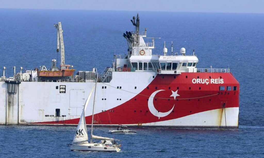 Oruc Reis: «Έσπασε» τα 12 ναυτικά μίλια από το Καστελόριζο - Απομακρύνεται - Media