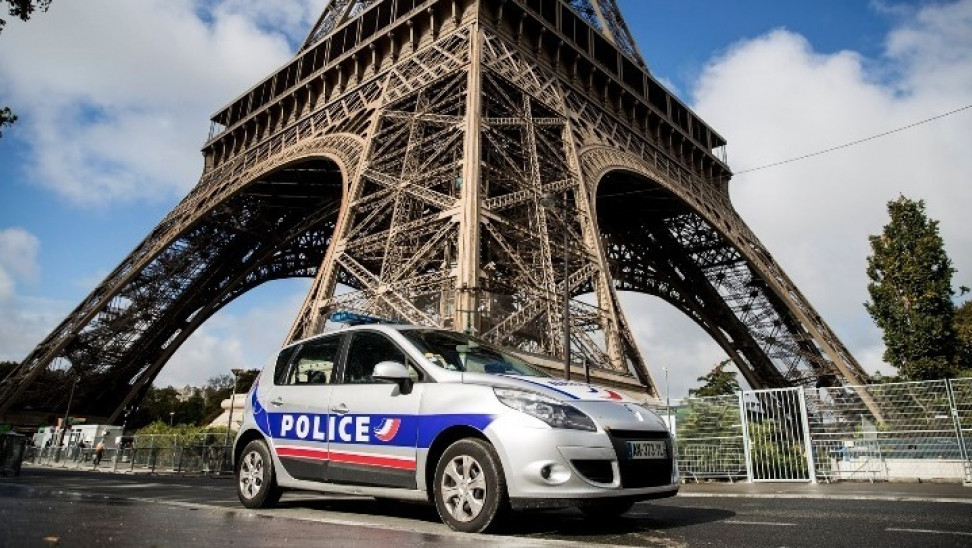 Ένοπλος μαχαίρωσε και σκότωσε άνδρα σε προάστιο του Παρισιού - Προφυλακίστηκαν 5 πρόσωπα - Media