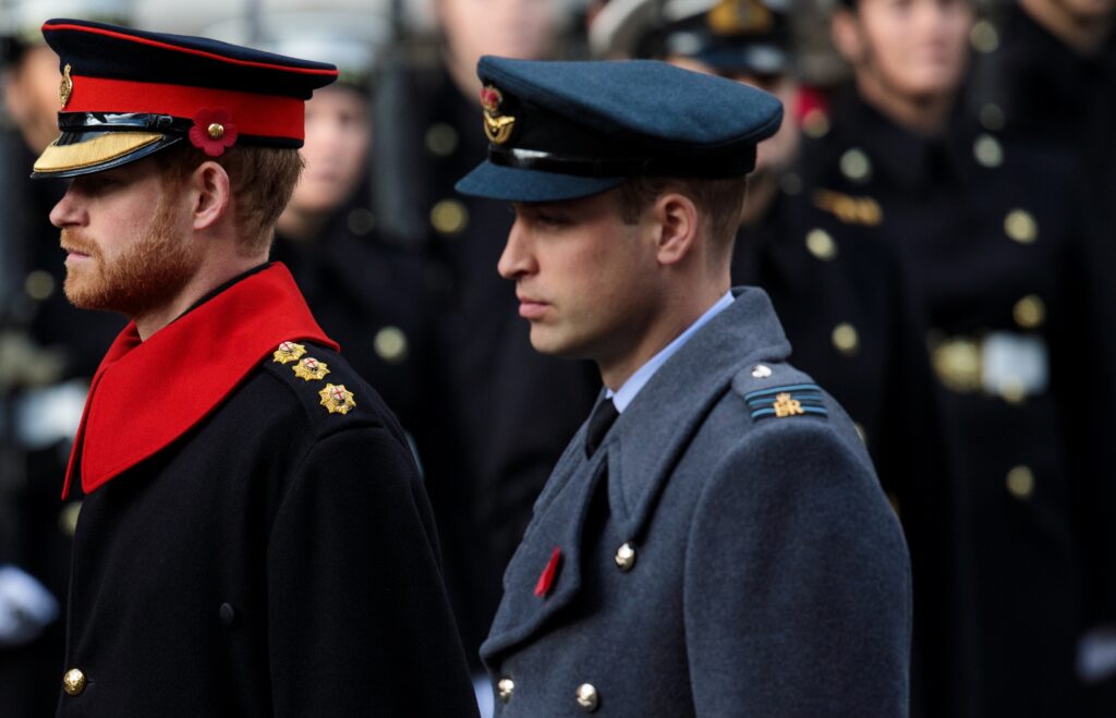 Ο Ουίλιαμ παίρνει και τα στρατιωτικά αξιώματα του Χάρι - Media