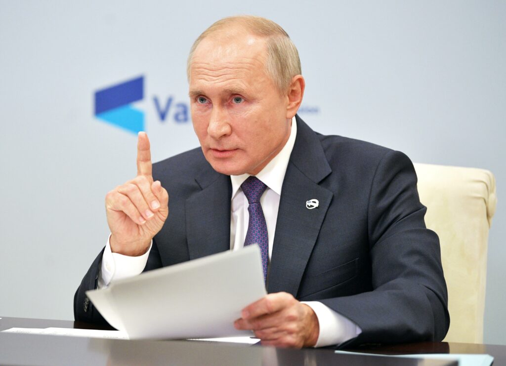 Πούτιν: Όλα τα ρωσικά εμβόλια κατά του κορωνοϊού είναι αποτελεσματικά - Media