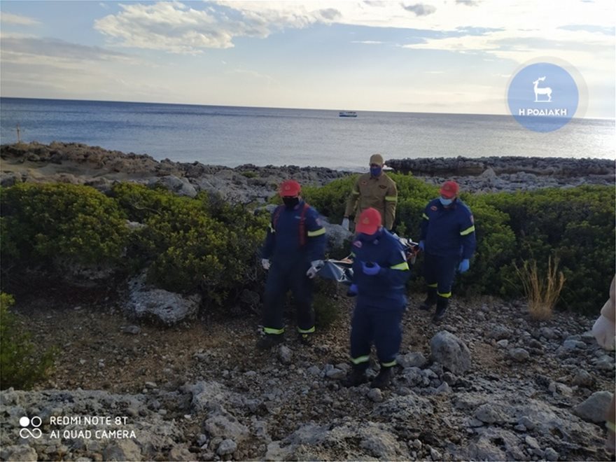 Ρόδος: Ράγισαν καρδιές με τους γονείς των δύο παιδιών που έπεσαν στα βράχια κάνοντας parasailing - Media