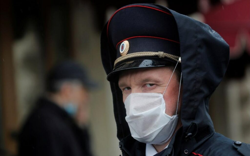 Ρωσία: Σχεδόν 10.000 κρούσματα και 174 θάνατοι από τον κορωνοϊό σε 24 ώρες - Media