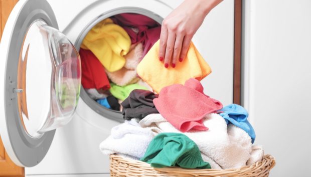 Πώς να φτιάξεις μόνη σου χρωμοπαγίδες για το πλυντήριο! - Media