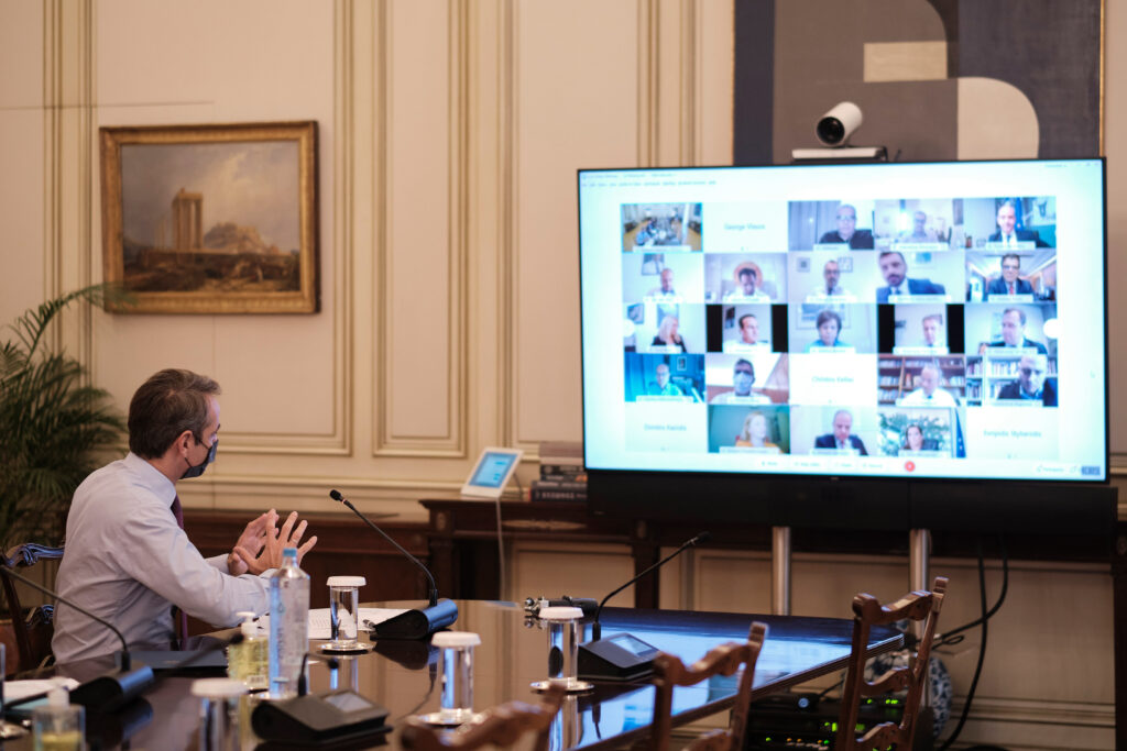 Σε ποιον βουλευτή της ΝΔ έχει αδυναμία ο Κυριάκος Μητσοτάκης;  - Media