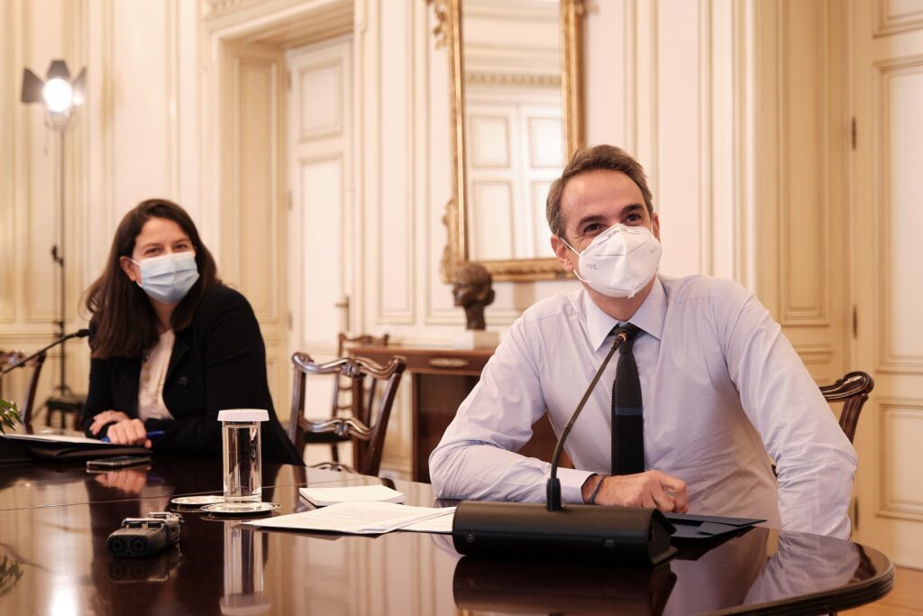 Μητσοτάκης σε μαθητές δημοτικού: Λίγη υπομονή ακόμα, τα σχολεία θα είναι τα πρώτα που θα ανοίξουν - Media