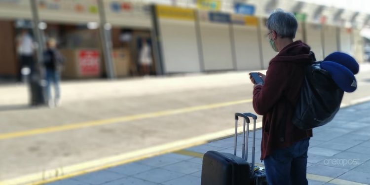 Ηράκλειο: «Έσπασαν» την καραντίνα και πήγαν να το… «σκάσουν» αεροπορικώς - Media