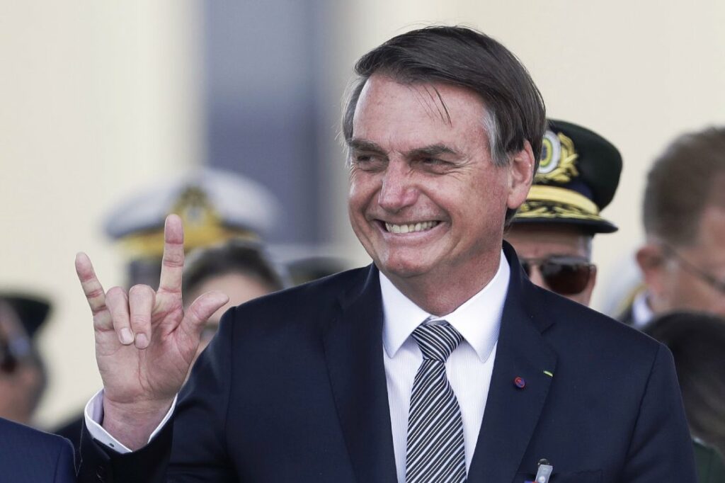 Βραζιλία: Ο Μπολσονάρου μετρά 162.000 νεκρούς αλλά πουλάει «τρέλα» - «Μια μέρα θα πεθάνουμε όλοι έτσι κι αλλιώς» - Media