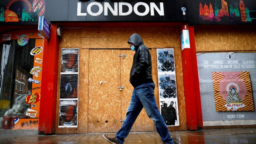 Κορωνοϊός: Κλειστά θα παραμείνουν όλα τα σχολεία στο Λονδίνο εν μέσω αύξησης κρουσμάτων  - Media