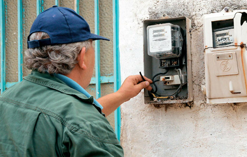 «Κόψε το ρεύμα σε μία ώρα, τώρα κάνει μάθημα το παιδί μου» - Απίστευτο περιστατικό στη Ροδόπη - Media