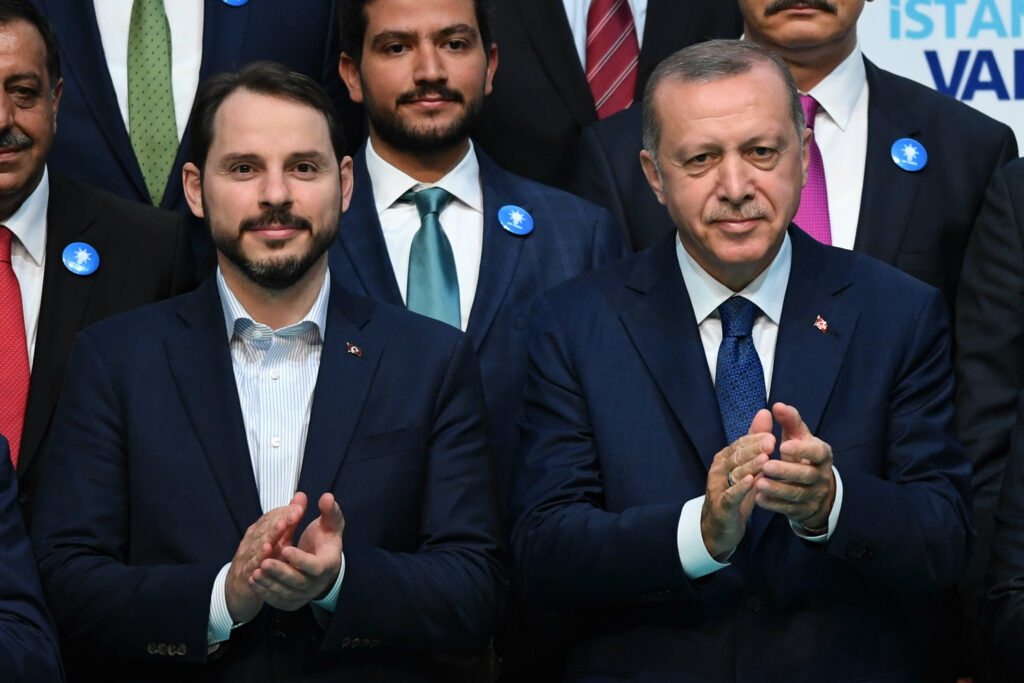 «Πονοκέφαλος» για Ερντογάν η υπόθεση Αλμπαϊράκ - Tο παρασκήνιο και η νίκη Μπάιντεν - Media