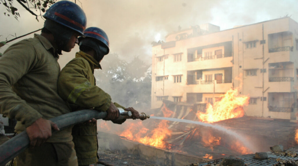 Ινδία: Φωτιά σε ΜΕΘ νοσοκομείου -Τουλάχιστον πέντε νεκροί - Media