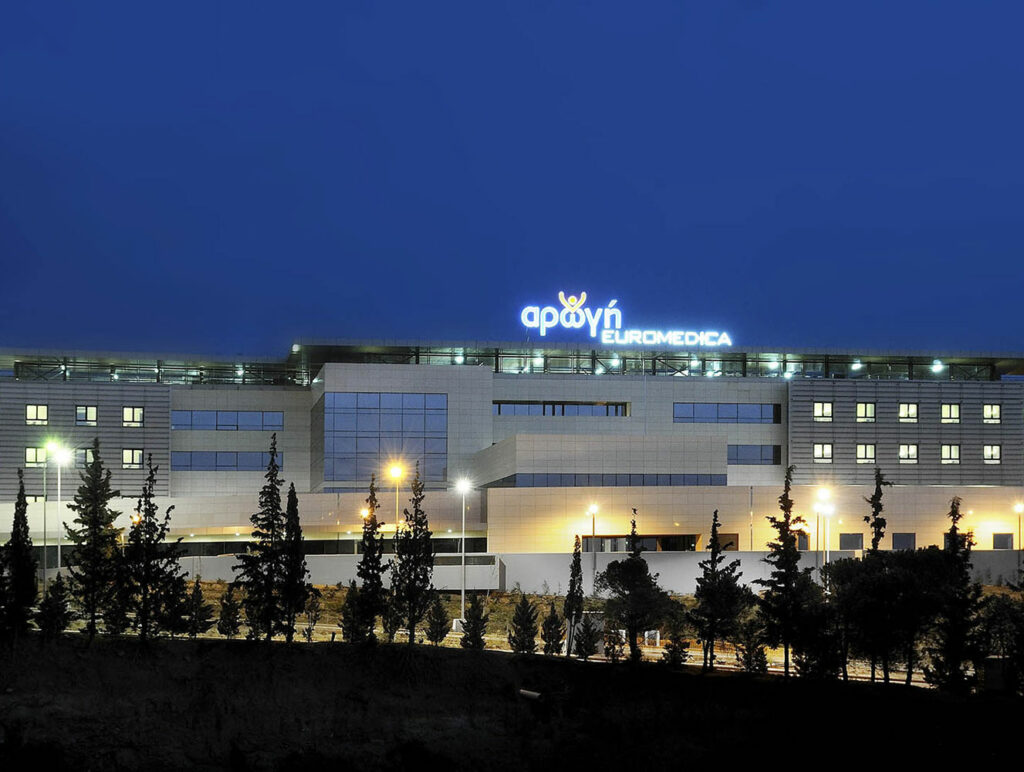 Θεσσαλονίκη: Άρχισε η μεταφορά ασθενών με COVID από δημόσια νοσοκομεία στο Κέντρο Αποκατάστασης «Αρωγή» - Media