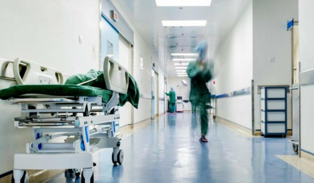 Εφιάλτης: Στα 14 τα κρούσματα κορωνοϊού σε ασθενείς στο Ογκολογικό του Πανεπιστημιακού Νοσοκομείου Λάρισας - Media