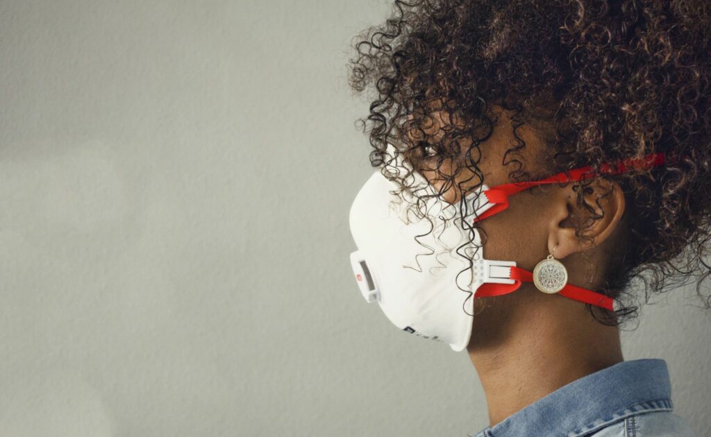 Έρευνα: Γιατί οι μάσκες με βαλβίδα εκπνοής είναι ακατάλληλες για τον κορωνοϊό - Δείτε το αποκαλυπτικό βίντεο - Media