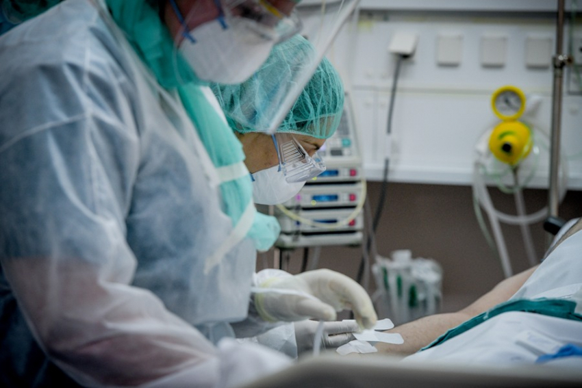 Θεσσαλονίκη: «Σταθερή» η κατάσταση του 19χρονου ναύτη που διασωληνώθηκε - Media