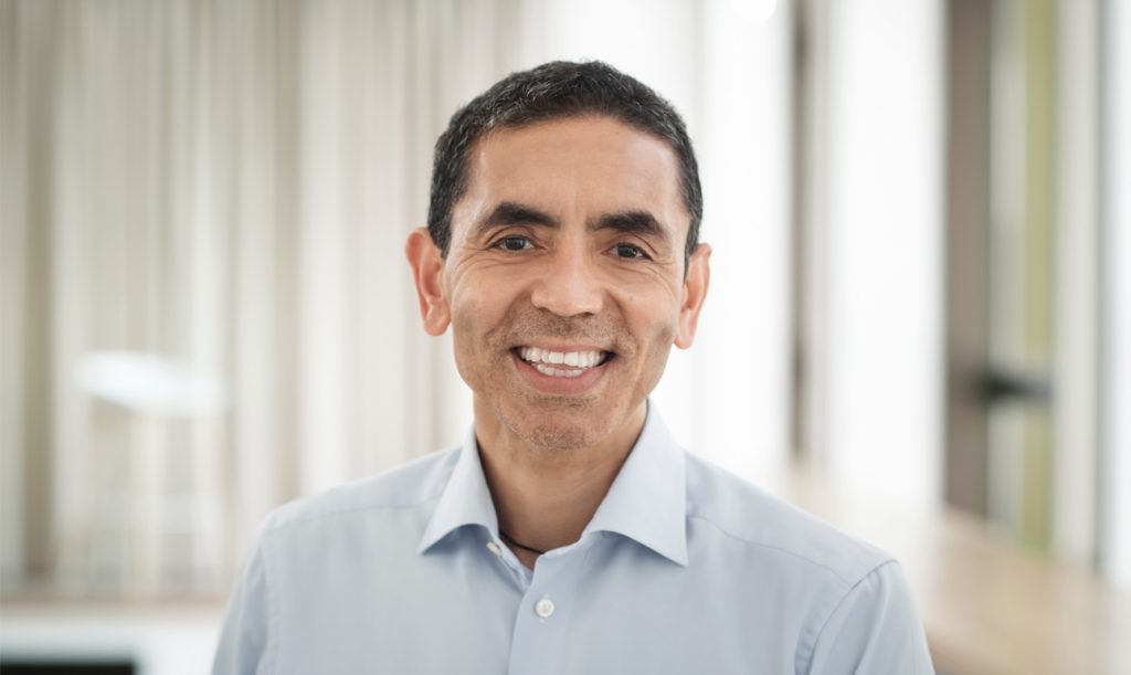 Ουγούρ Σαχίν (BioNTech): Η επιστροφή στην κανονικότητα είναι εφικτή έως τον επόμενο χειμώνα - Media