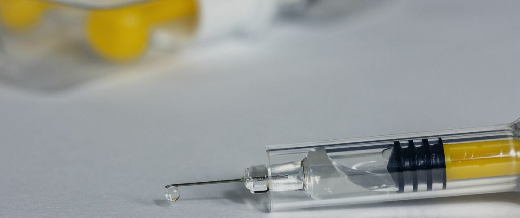 Το εμβόλιο της Sanofi αν αποδεχτεί αποτελεσματικό, θα κυκλοφορήσει τον Ιούνιο του 2021 - Media