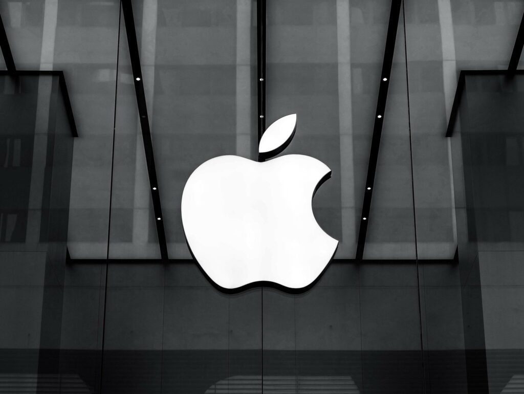 Apple: Έκλεψαν από φορτηγό προϊόντα αξίας 5,5 εκατ. στην κεντρική Αγγλία - Media