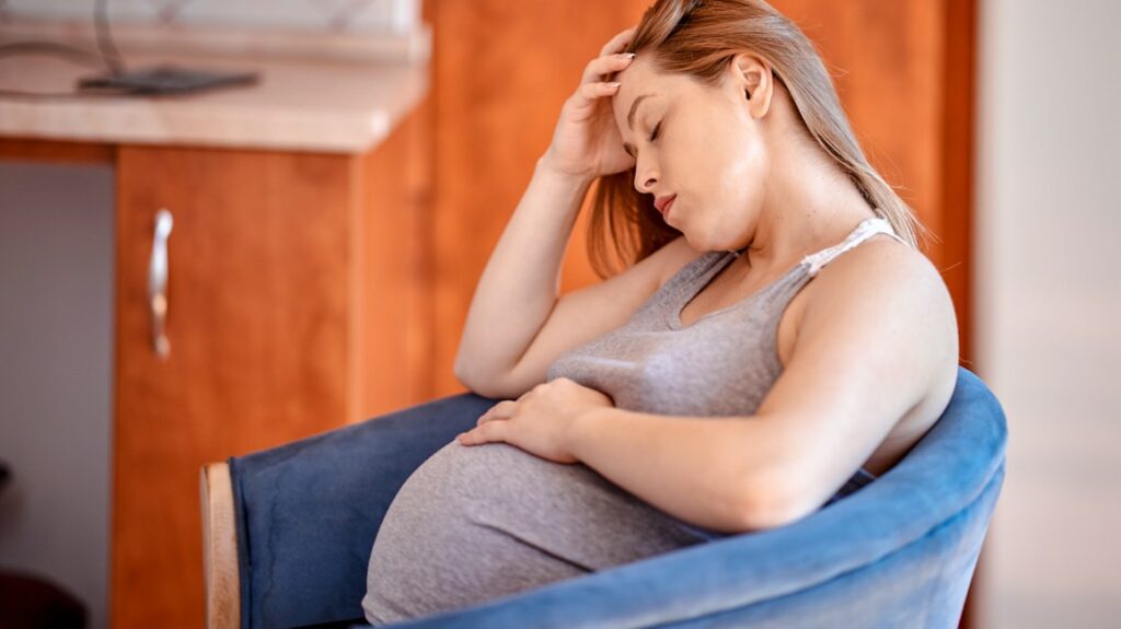 Από τι κινδυνεύουν οι έγκυες που μολύνονται από κορωνοϊό - Media
