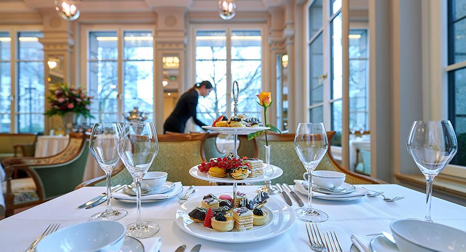 Τουρισμός: «Δεν συμφέρει να ανοίξουμε μόνο για Χριστούγεννα» - Media