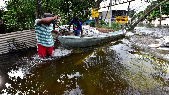 Τραγωδία χωρίς τέλος στις Φιλιππίνες - 67 νεκροί από τον «φονικό» τυφώνα Βάμκο - Media