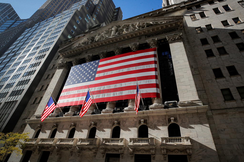 Νέα ρεκόρ στη Wall Street μετά το πράσινο φως στο πακέτο των 900 δισ. - Media