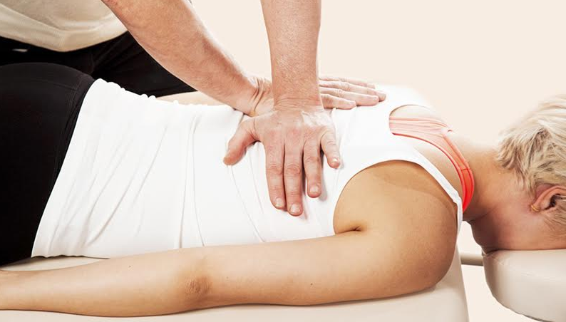 Χειροπρακτική – Μια εναλλακτική ιατρική θεραπεία: Πού ωφελεί - Ποιοι οι κίνδυνοι - Media