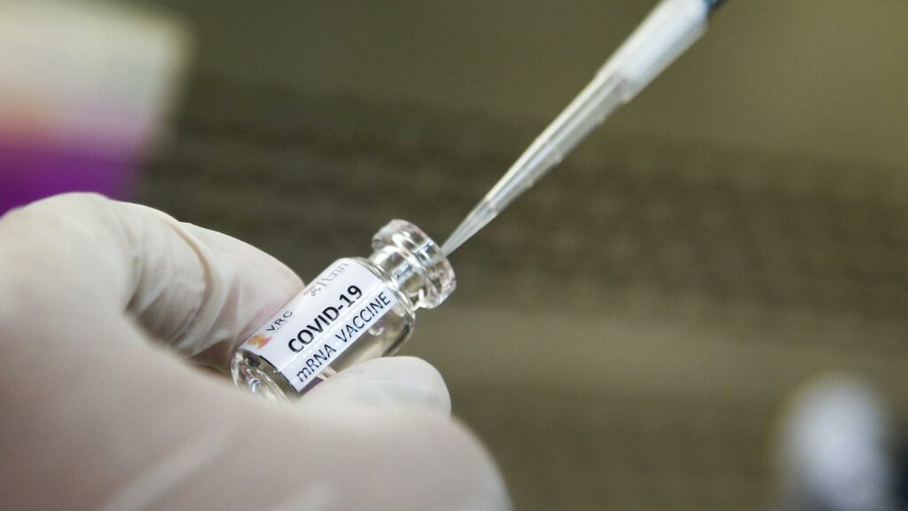 Κορωνοϊός: Η Ρωσία αναπτύσσει 26 εμβόλια - Media
