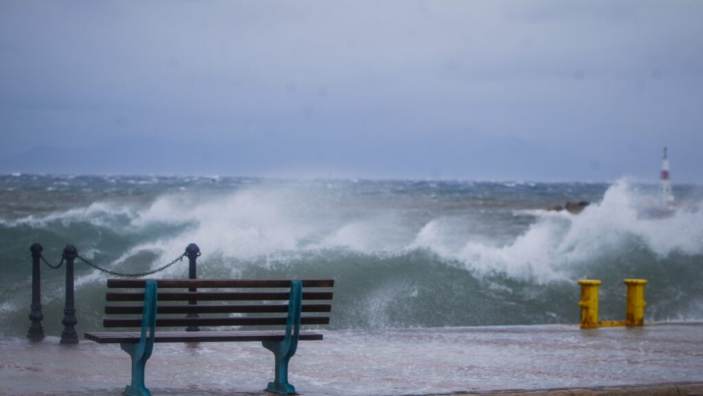 Meteo24News.gr: Περιορίζονται τα ακραία καιρικά φαινόμενα την Τρίτη (Video) - Media