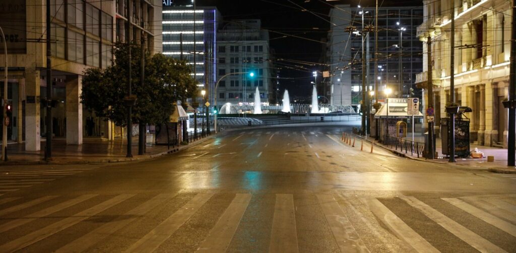 Απαγόρευση κυκλοφορίας: Αλλάζει η ώρα από το βράδυ  - Media