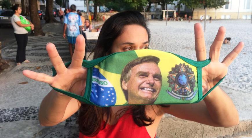 Βραζιλία: Ο κορωνοϊός «θερίζει» αλλά ο ακροδεξιός Μπολσονάρου εκτοξεύει την δημοτικότητά του - Media