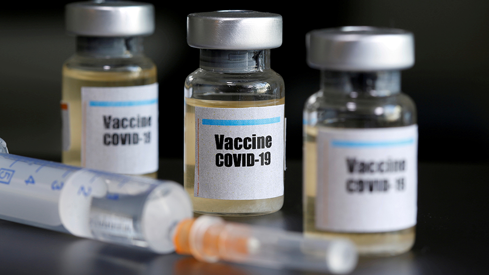 CNBC: Ασυλία έχουν εξασφαλίσει οι φαρμακευτικές – Δεν θα μπορούν να μηνυθούν για ενδεχόμενες παρενέργειες του εμβολίου - Media