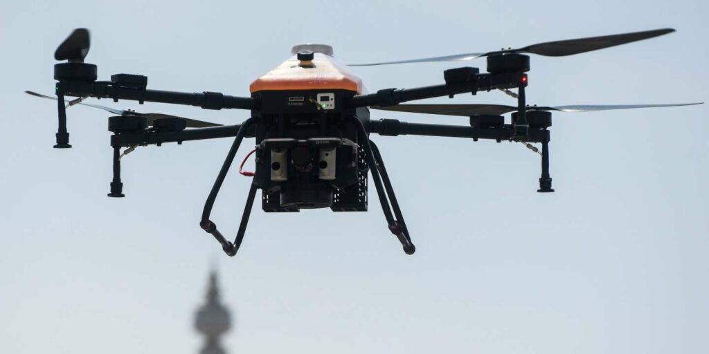 Κόλαφος στην κυβέρνηση Μακρόν από το γαλλικό ΣτΕ: Απαγόρευσε τα drones της αστυνομίας στις διαδηλώσεις - Media