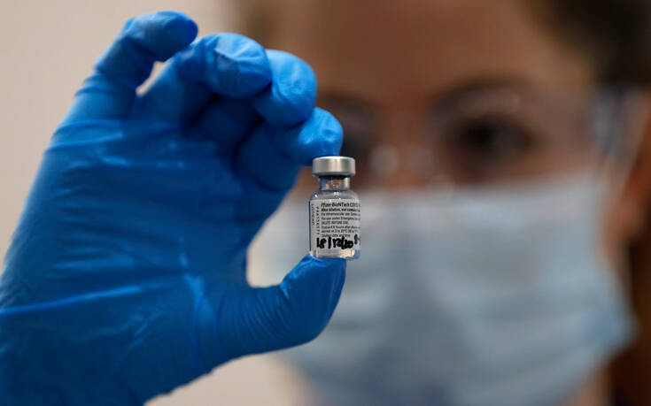 Η Ρωσία αναπτύσσει εμβόλιο κορωνοϊού για ζώα - Media