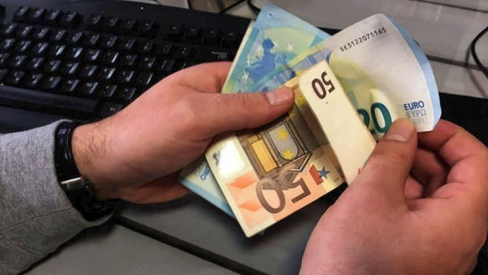 Καταγγελίες για το επίδομα 534 ευρώ: Εργοδότες εκβιάζουν για ποσοστό - Media