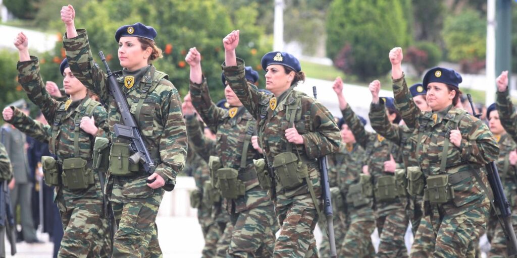 Στεφανής: Ανοιχτό να υπηρετούν γυναίκες στην Εθνοφυλακή - Media