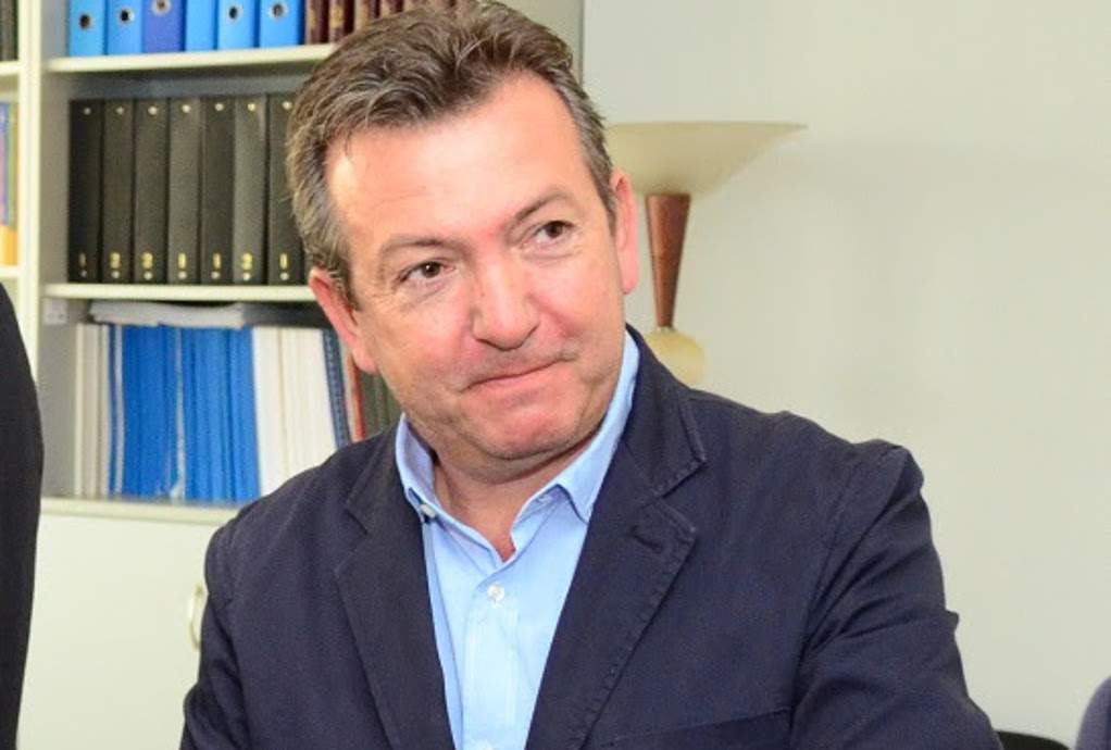 Πέθανε από κορωνοϊό ο ιδρυτής της Oxford Company, Χρήστος Τσιόλιας - Media