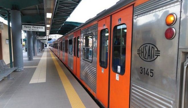 Μετρό: Μετά από χρόνια καθαρό και χωρίς γκράφιτι τρένο στη Γραμμή 1 (Photos) - Media