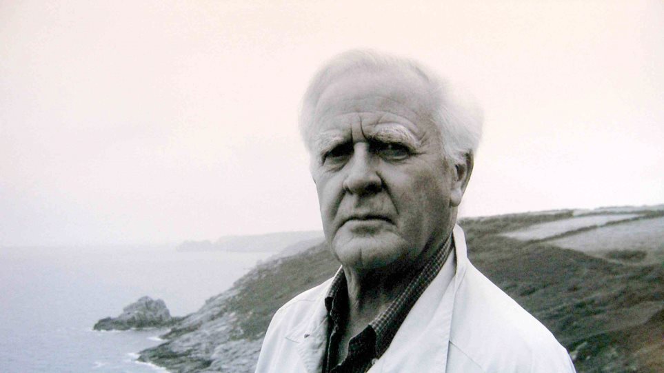 Τζον Λε Καρέ: Η ΕΡΤ τιμά τη μνήμη του - Media