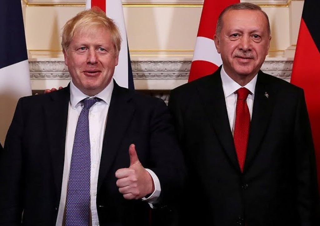 Τα «βρήκαν» Μπόρις και Ταγίπ: Υπέγραψαν εμπορική συμφωνία Βρετανία και Τουρκία - Media