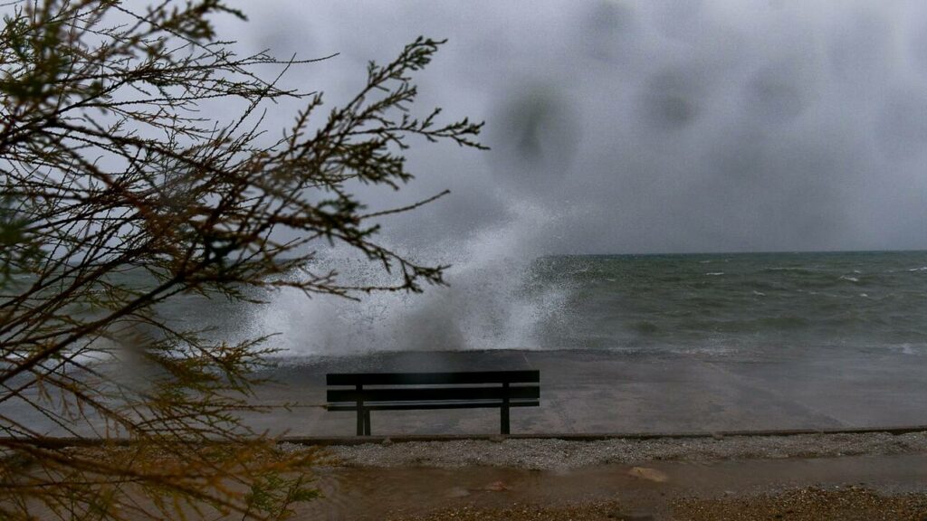 Έκτακτο δελτίο επιδείνωσης καιρού από την ΕΜΥ: Έρχονται ισχυρές βροχές και καταιγίδες από το βράδυ - Media