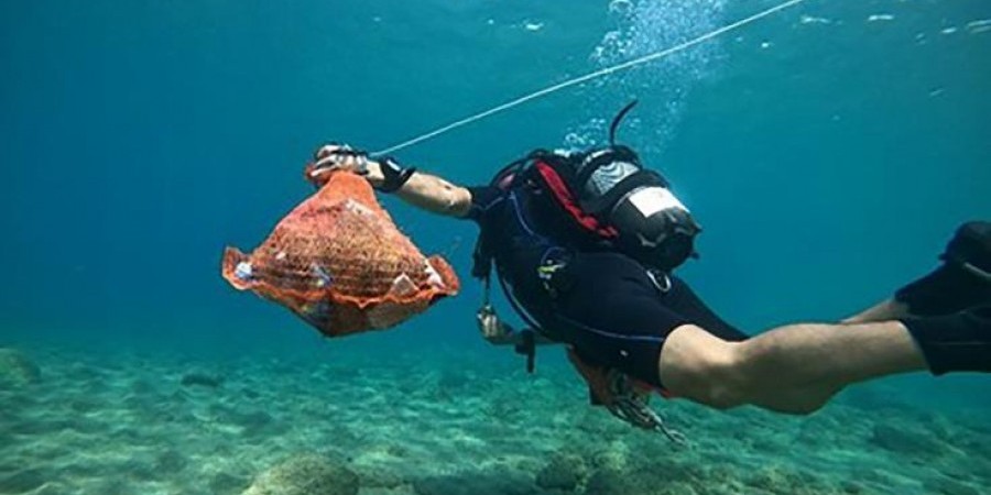 Πέντε τράτες από το λιμάνι της Σούδας θα «καθαρίσουν» το Κρητικό πέλαγος από πλαστικά - Media